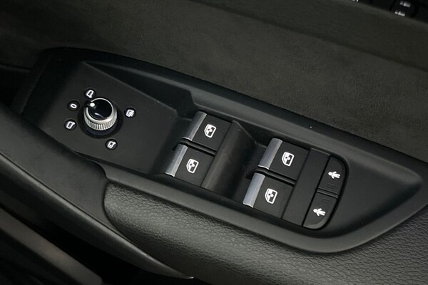 Used Audi Q5 2020 for sale - 75242757: Photo 42
