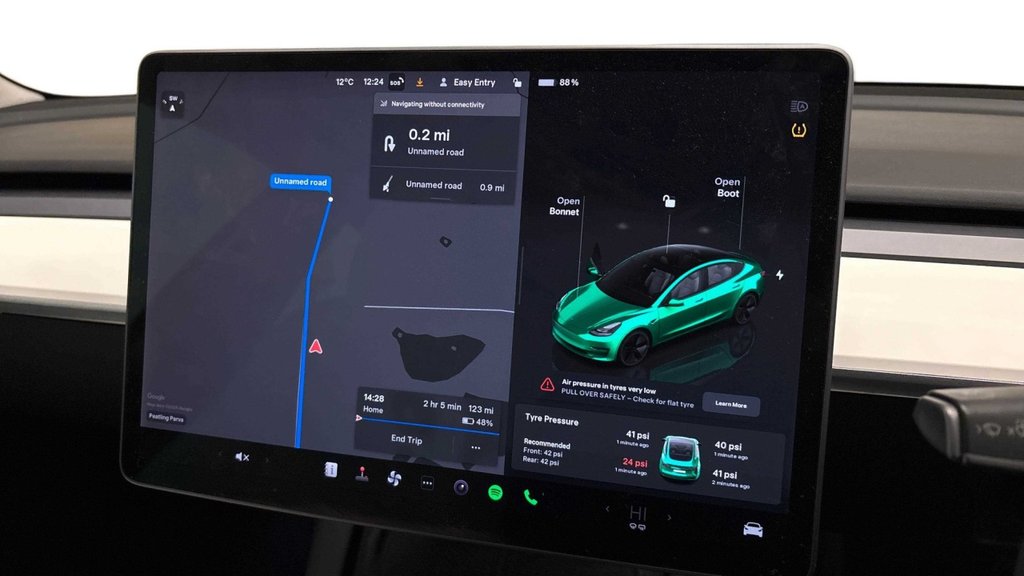 Used Tesla Model 3 2022 for sale - 76962659: Photo 10