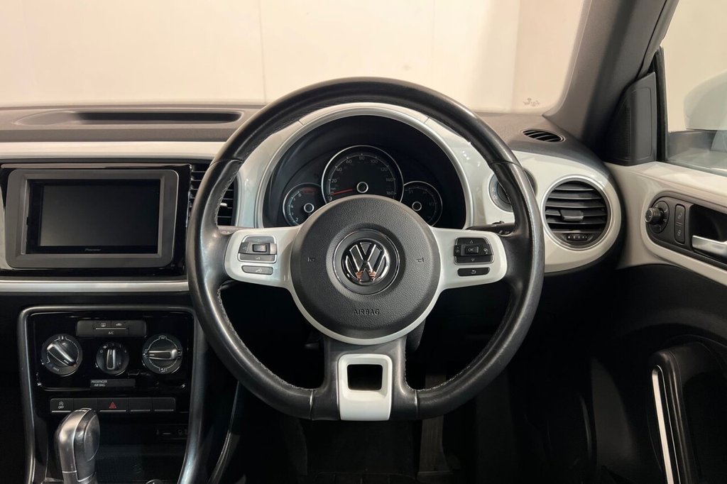 Used Volkswagen Beetle 2017 for sale - 77697863: Photo 15