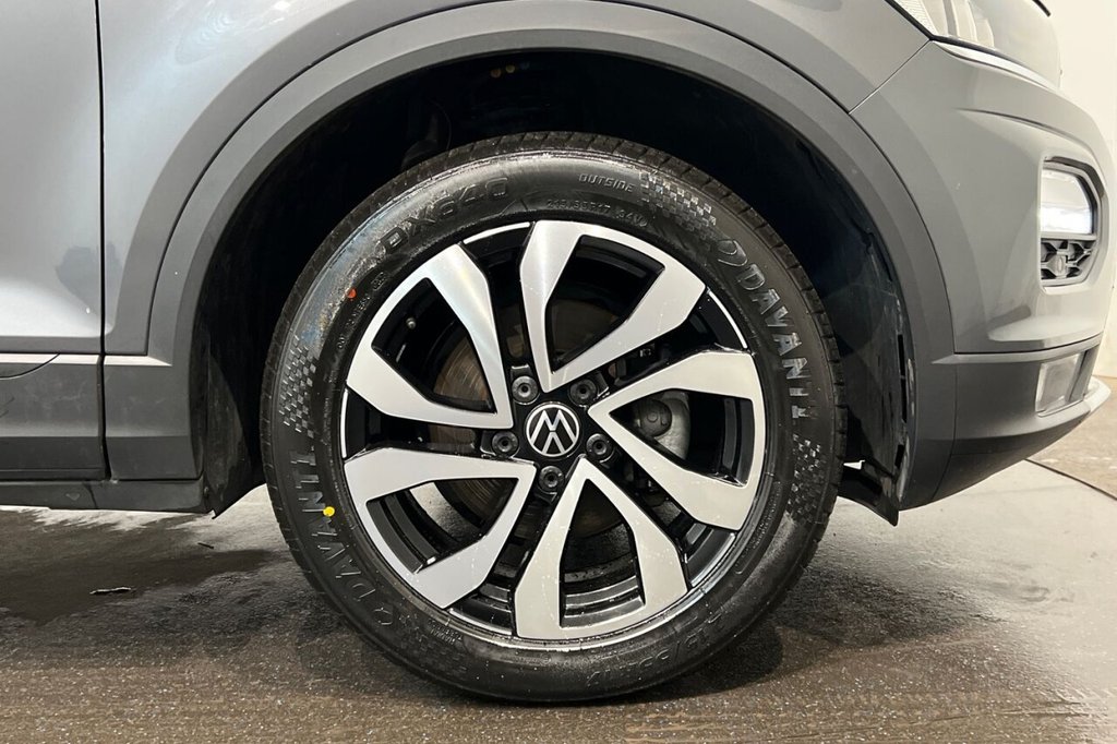 Used Volkswagen T-Roc 2021 for sale - 77356192: Photo 14