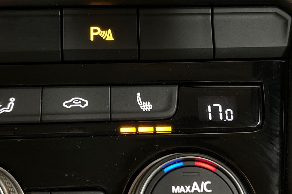 Used Volkswagen T-Roc 2021 for sale - 77356192: Photo 35