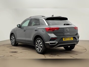 Used Volkswagen T-Roc 2021 for sale - 77356192: Photo