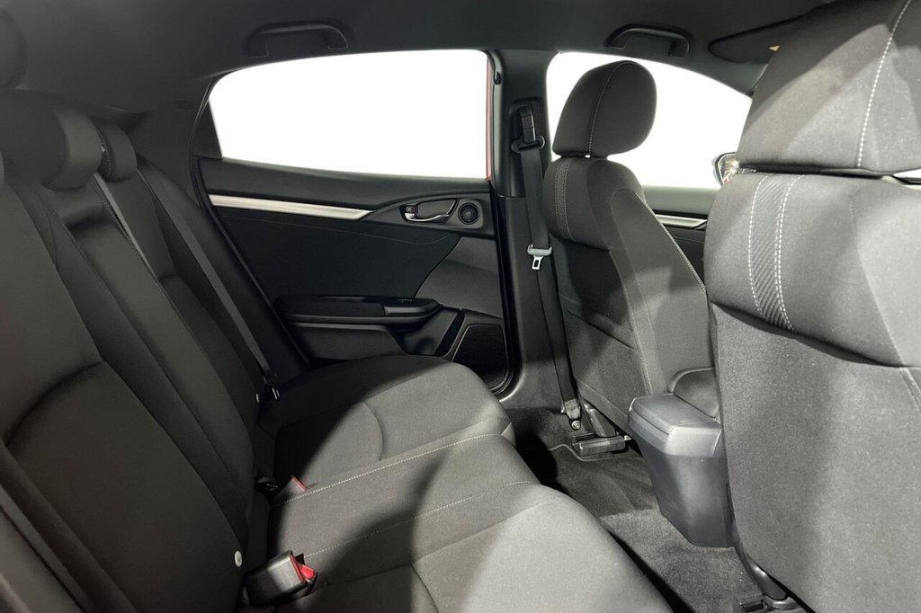 Used Honda Civic 2017 for sale - 76642144: Photo 10