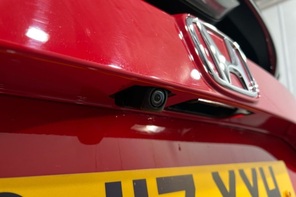 Used Honda Civic 2017 for sale - 76642144: Photo 19