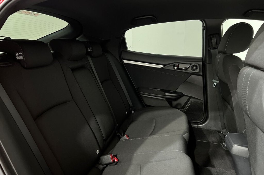 Used Honda Civic 2017 for sale - 76642144: Photo 22