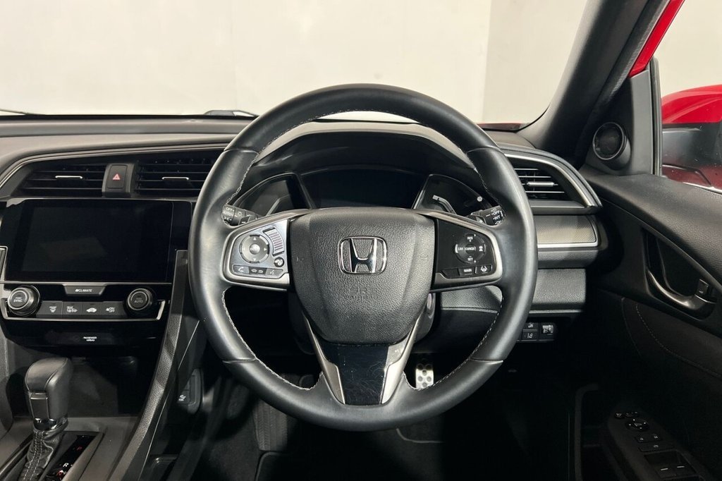 Used Honda Civic 2017 for sale - 76642144: Photo 23