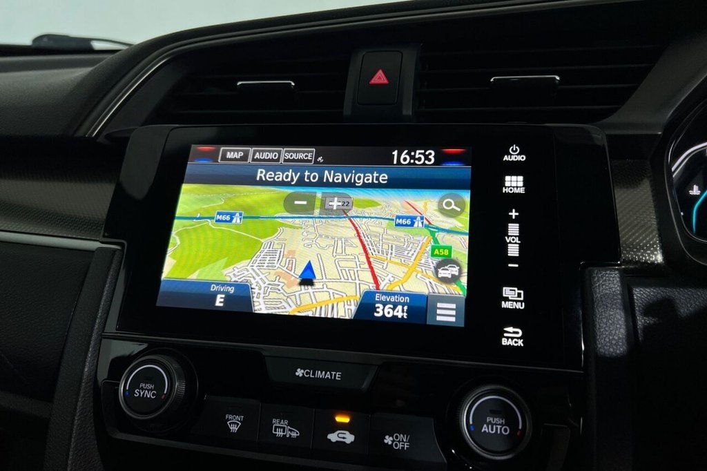 Used Honda Civic 2017 for sale - 76642144: Photo 26