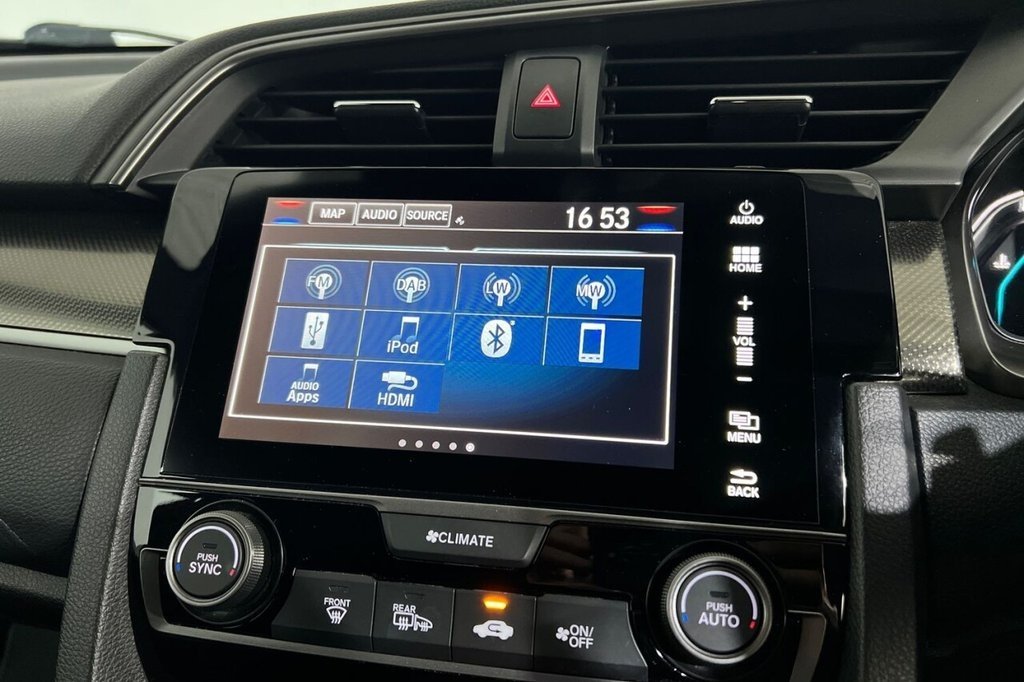 Used Honda Civic 2017 for sale - 76642144: Photo 27