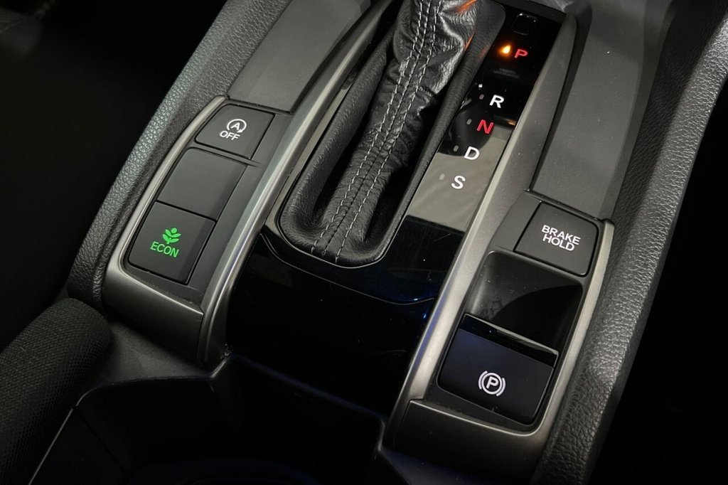 Used Honda Civic 2017 for sale - 76642144: Photo 29