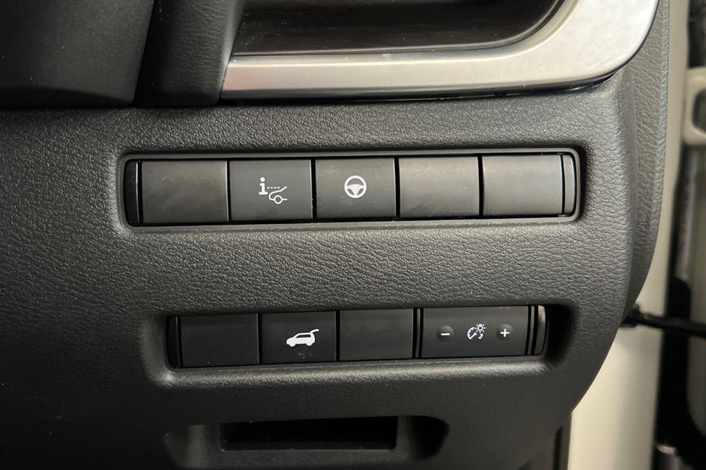 Used Nissan X-Trail 2023 for sale - 76327885: Photo 41