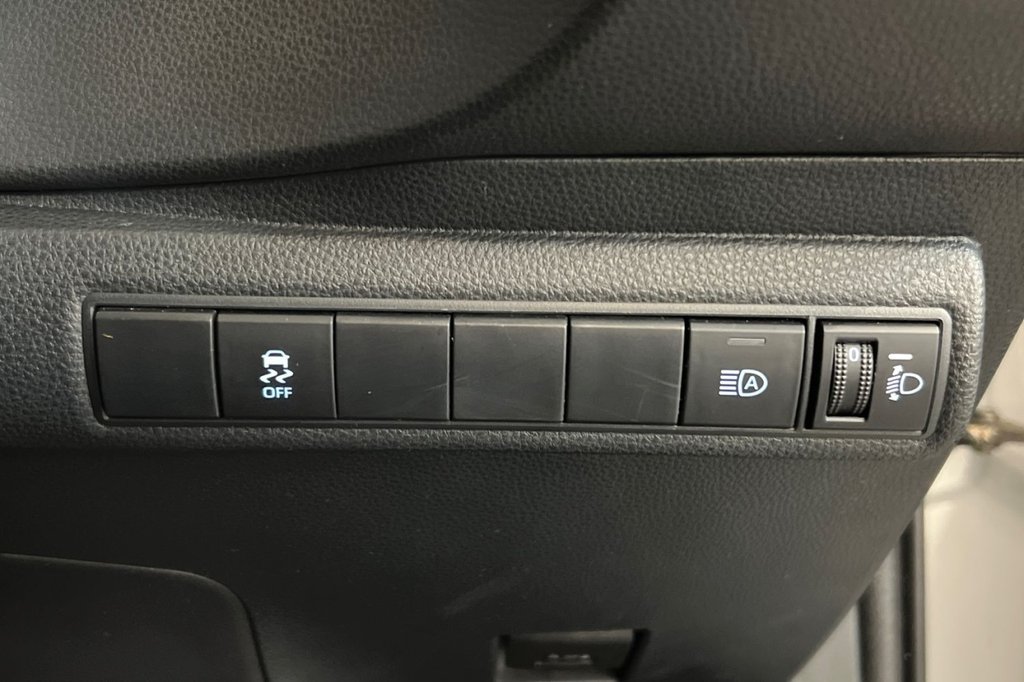 Used Toyota Corolla 2023 for sale - 76999128: Photo 37