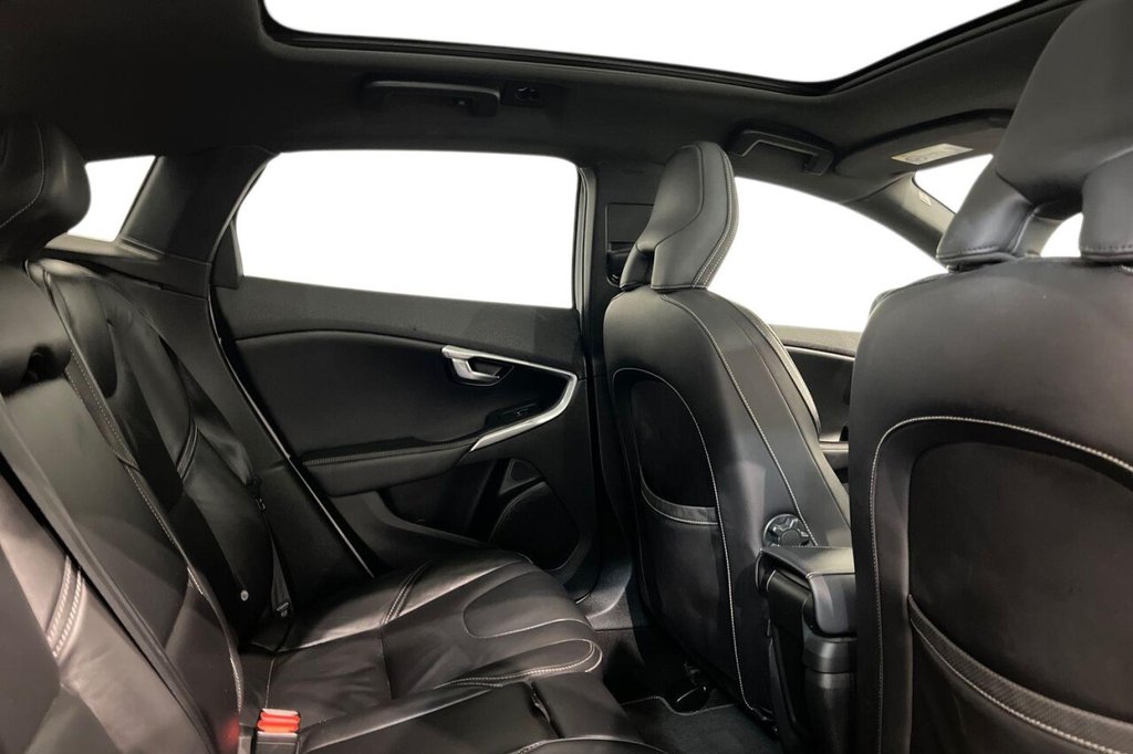 Used Volvo V40 2019 for sale - 77145606: Photo 10