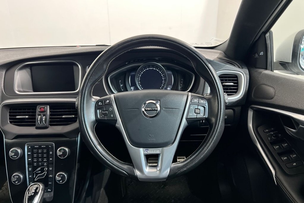 Used Volvo V40 2019 for sale - 77145606: Photo 15