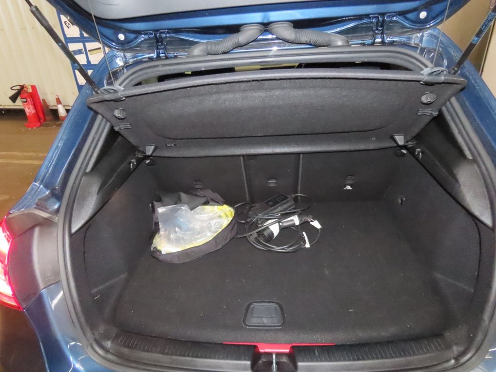 Used Mercedes-Benz A-Class 2021 for sale - 76617538: Photo 11