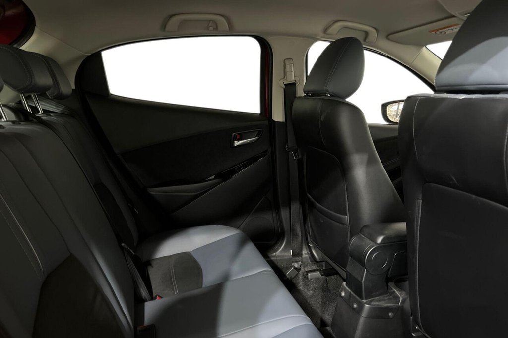 Used Mazda Mazda2 2020 for sale - 76106064: Photo 9