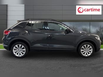 Used Volkswagen T-Roc 2019 for sale - 79517888: Photo