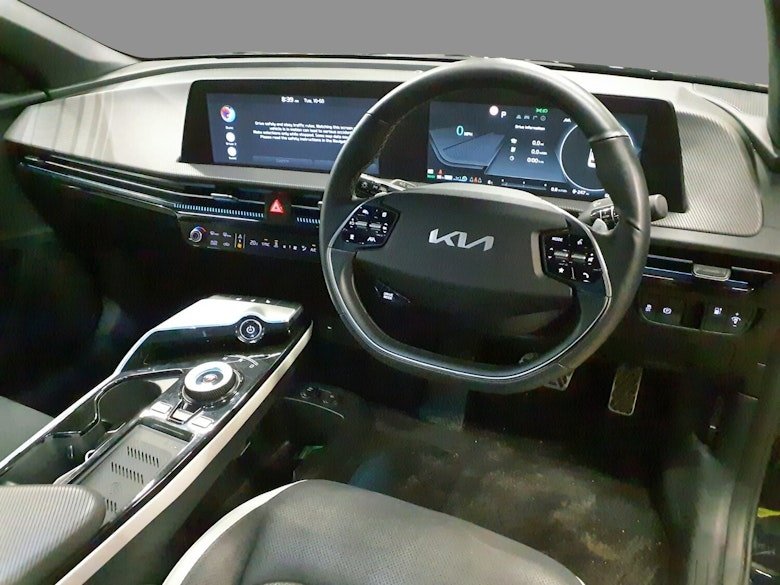 Used Kia EV6 2023 for sale - 77966803: Photo 8