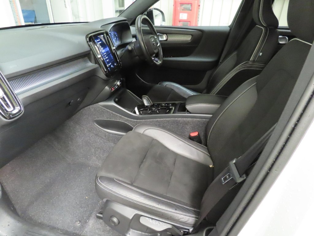 Used Volvo XC40 2021 for sale - 77654951: Photo 13