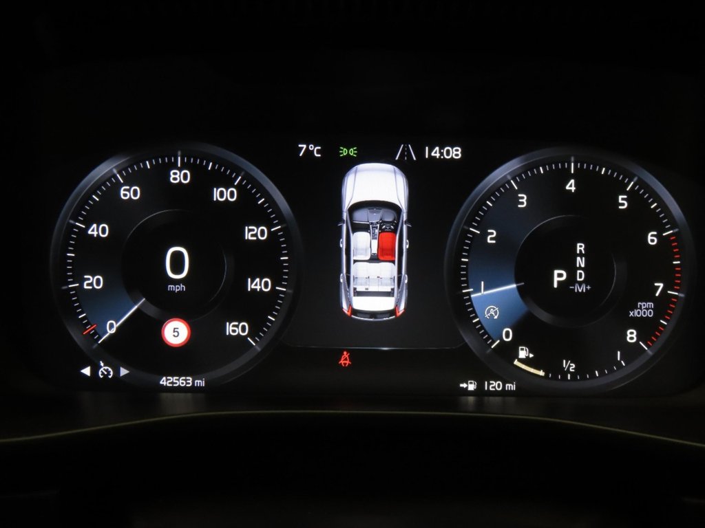 Used Volvo XC40 2021 for sale - 77654951: Photo 15