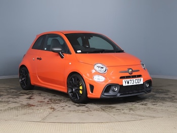 Used Abarth 695 2023 for sale - 77654972: Photo