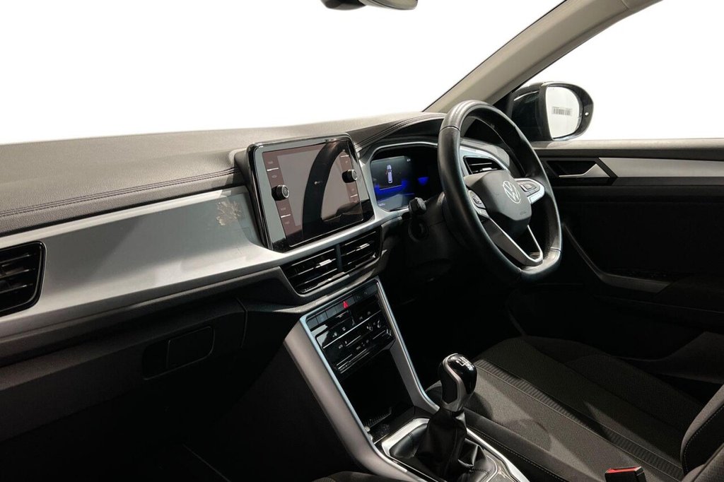 Used Volkswagen T-Roc 2023 for sale - 77110994: Photo 11