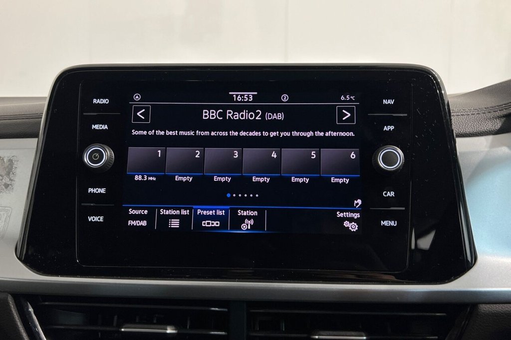 Used Volkswagen T-Roc 2023 for sale - 77110994: Photo 19