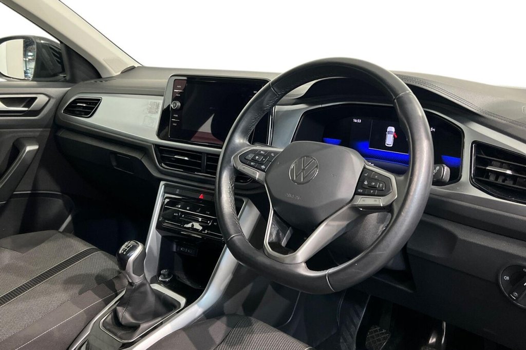 Used Volkswagen T-Roc 2023 for sale - 77110994: Photo 9