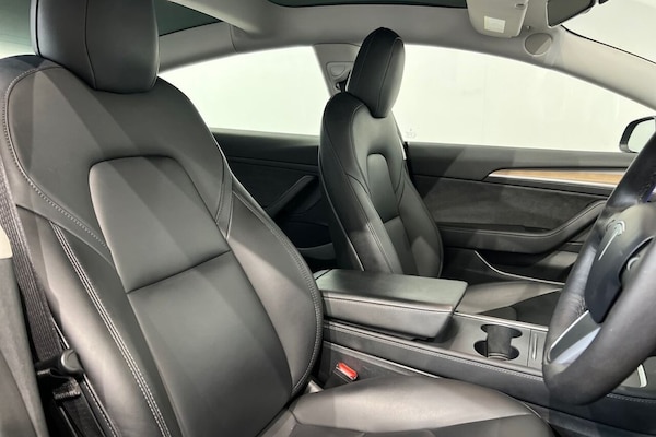 Used Tesla Model 3 2021 for sale - 76223154: Photo 24