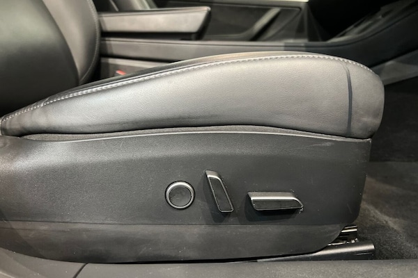 Used Tesla Model 3 2021 for sale - 76223154: Photo 25