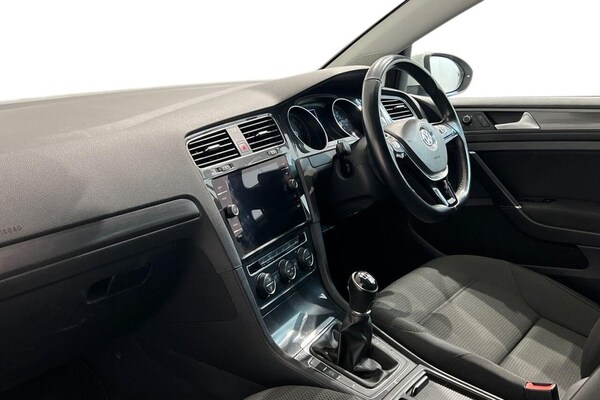 Used Volkswagen Golf 2019 for sale - 76303935: Photo 10