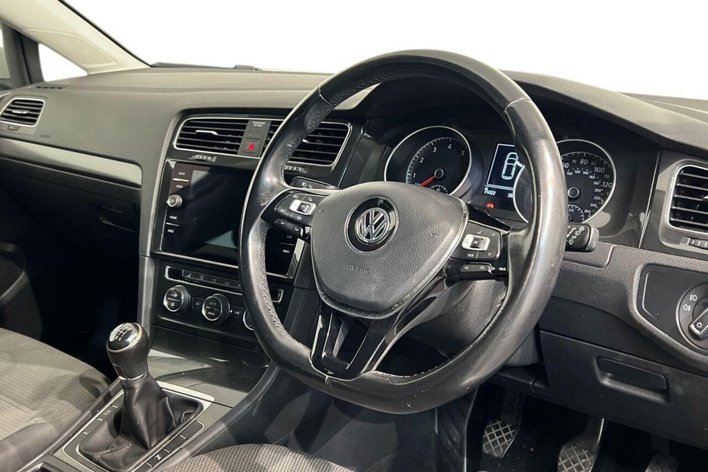 Used Volkswagen Golf 2019 for sale - 76303935: Photo 9