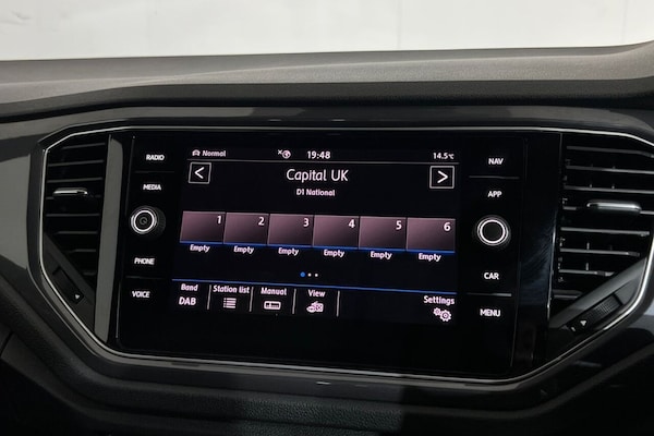 Used Volkswagen T-Roc 2020 for sale - 75579646: Photo 20