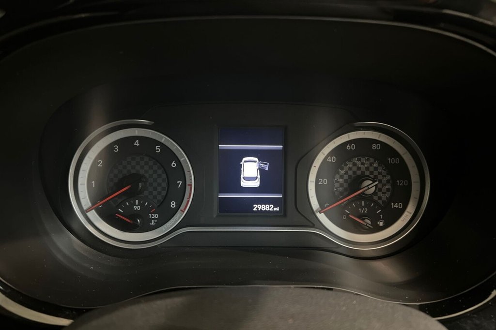 Used Hyundai i10 2020 for sale - 77010100: Photo 15