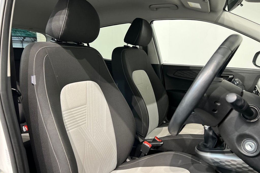 Used Hyundai i10 2020 for sale - 77010100: Photo 22