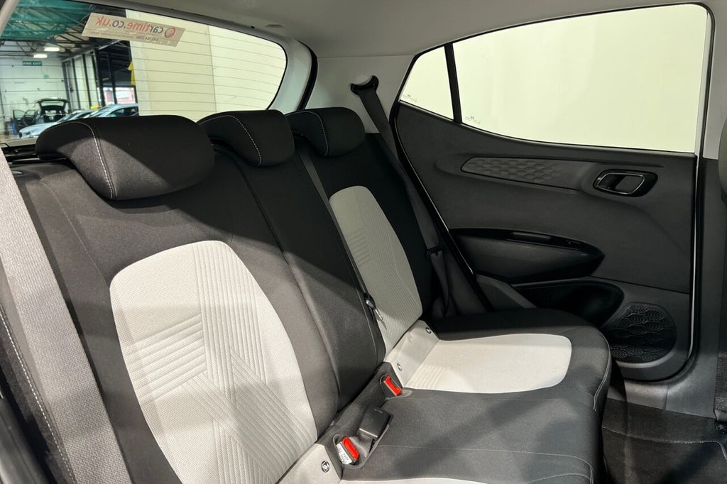 Used Hyundai i10 2020 for sale - 77010100: Photo 23