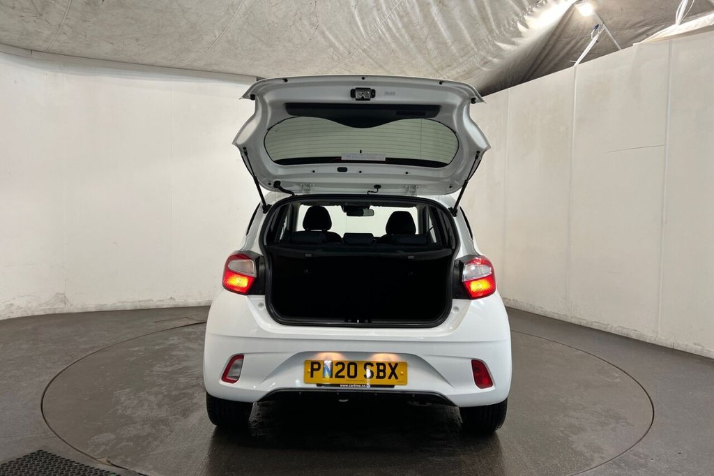 Used Hyundai i10 2020 for sale - 77010100: Photo 40