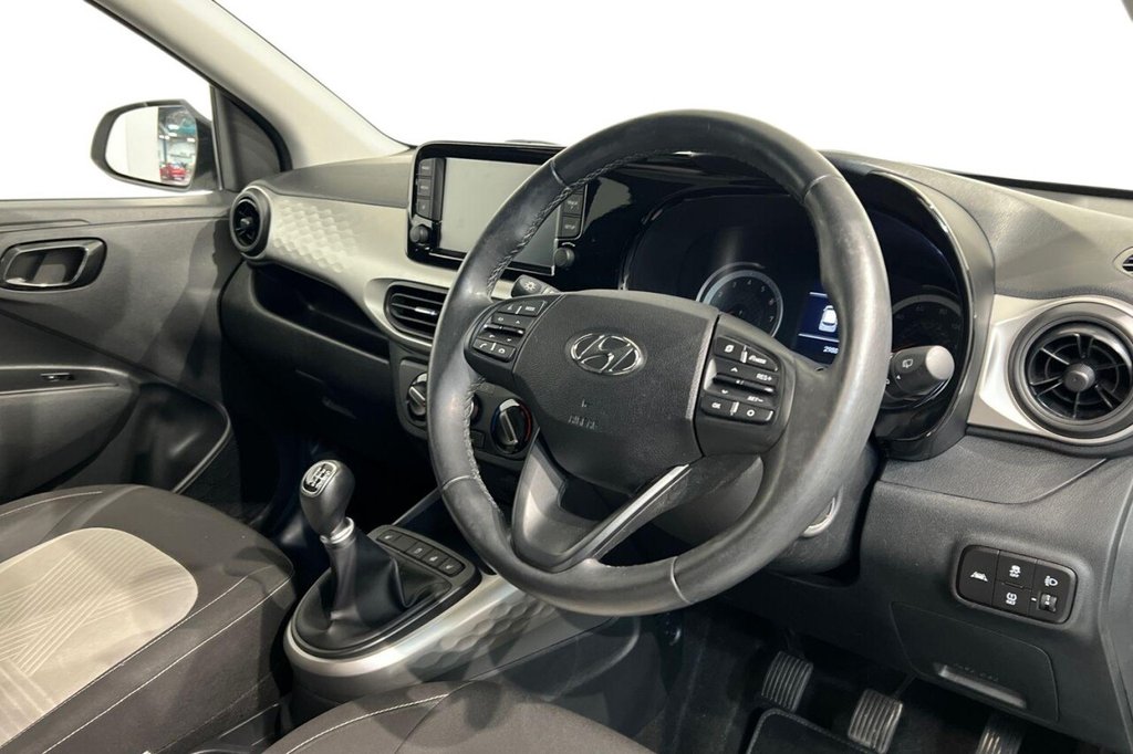 Used Hyundai i10 2020 for sale - 77010100: Photo 9