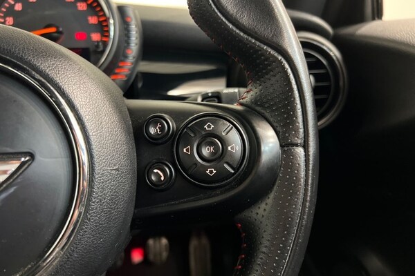Used MINI Hatch 2015 for sale - 76185000: Photo 27