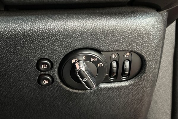 Used MINI Hatch 2015 for sale - 76185000: Photo 35