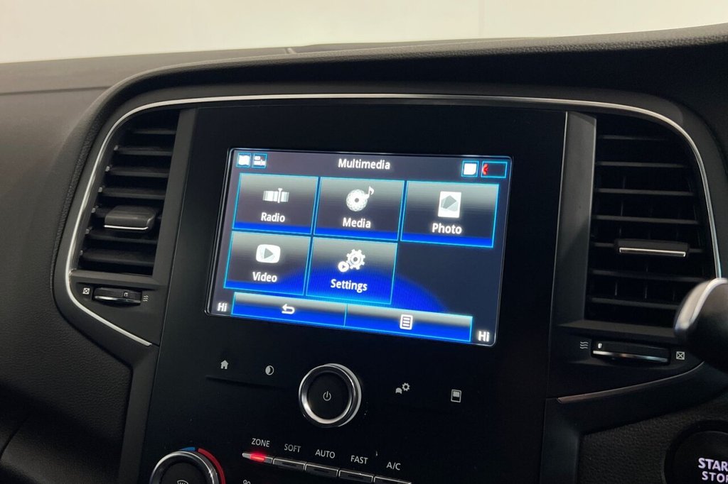 Used Renault Megane 2019 for sale - 76406641: Photo 19