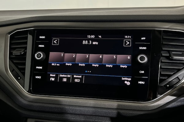 Used Volkswagen T-Roc 2020 for sale - 75693427: Photo 30