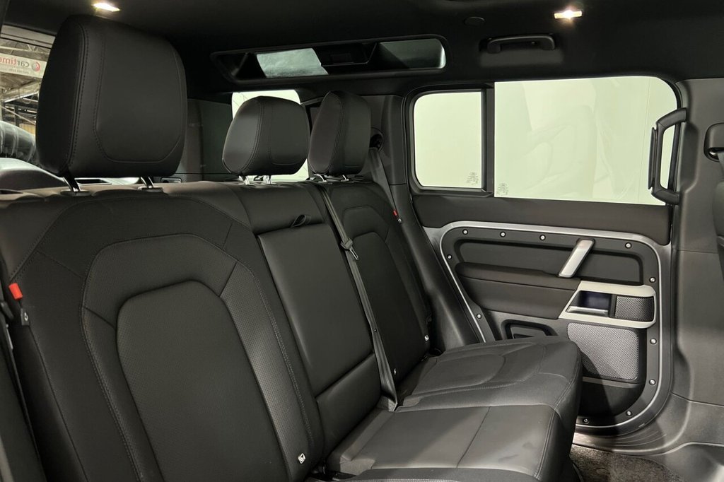 Used Land Rover Defender 2024 for sale - 77049060: Photo 26