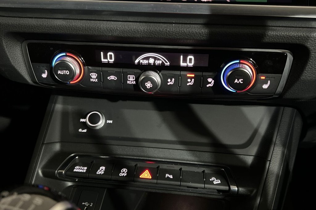 Used Audi Q3 2020 for sale - 76038992: Photo 30