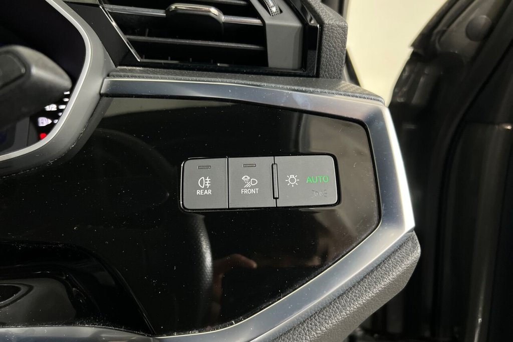 Used Audi Q3 2020 for sale - 76038992: Photo 35