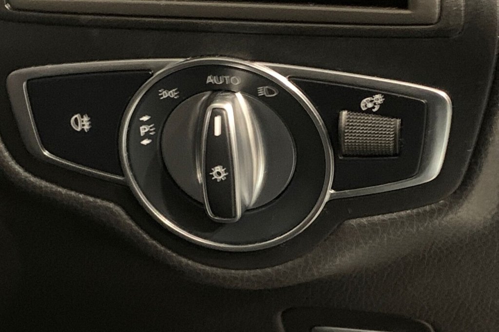 Used Mercedes-Benz GLC 2022 for sale - 76950757: Photo 29