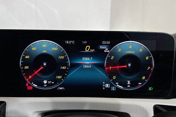 Used Mercedes-Benz CLA 2023 for sale - 76323015: Photo 15
