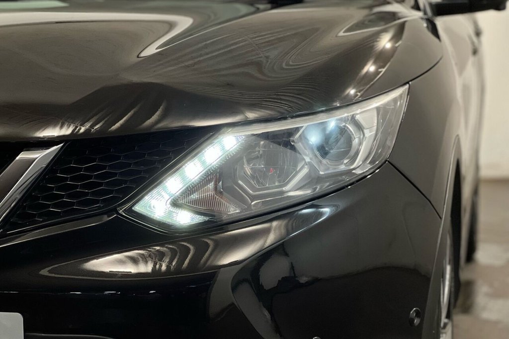 Used Nissan Qashqai 2017 for sale - 76724129: Photo 16