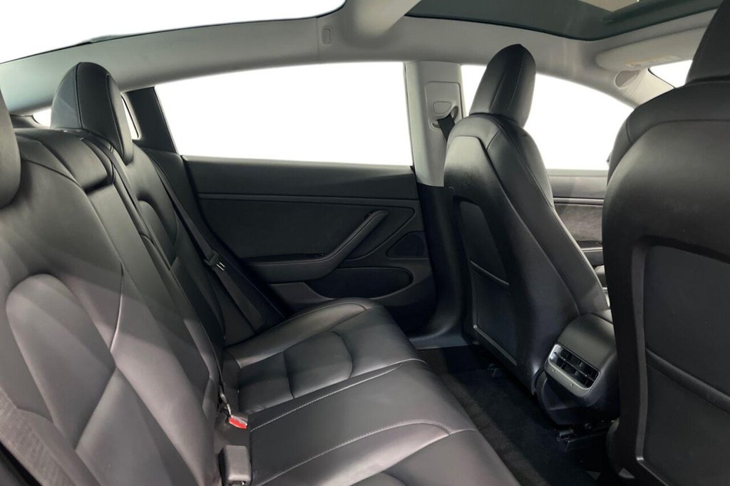 Used Tesla Model 3 2020 for sale - 76313133: Photo 9