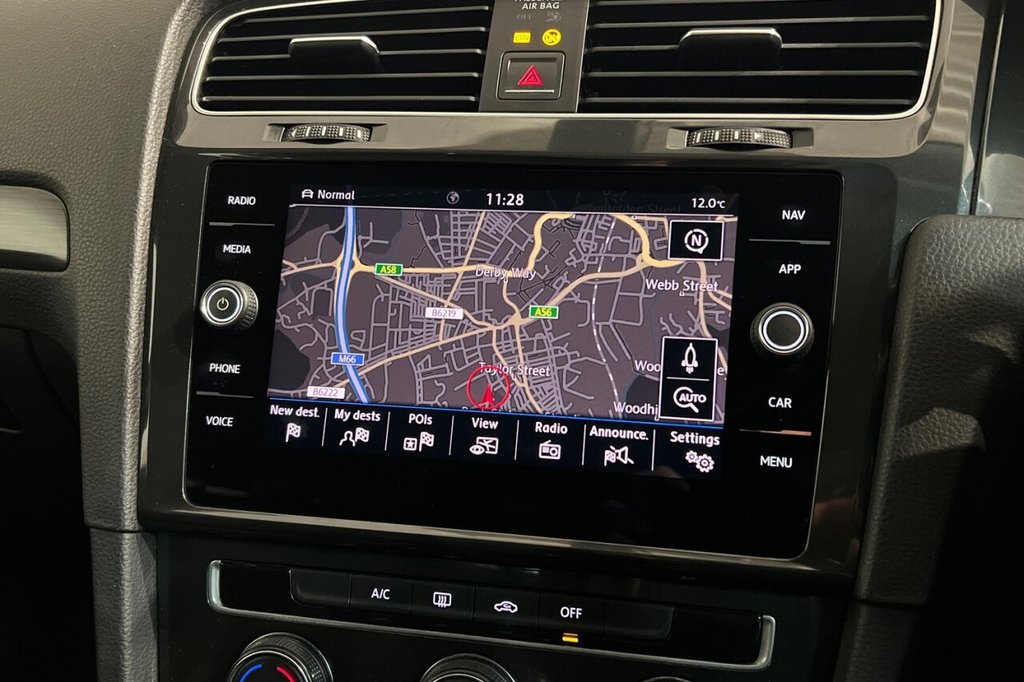 Used Volkswagen Golf 2018 for sale - 76520469: Photo 16