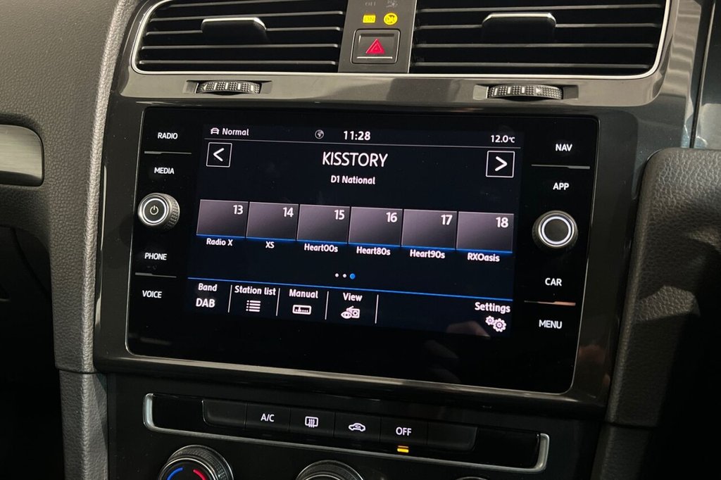 Used Volkswagen Golf 2018 for sale - 76520469: Photo 17